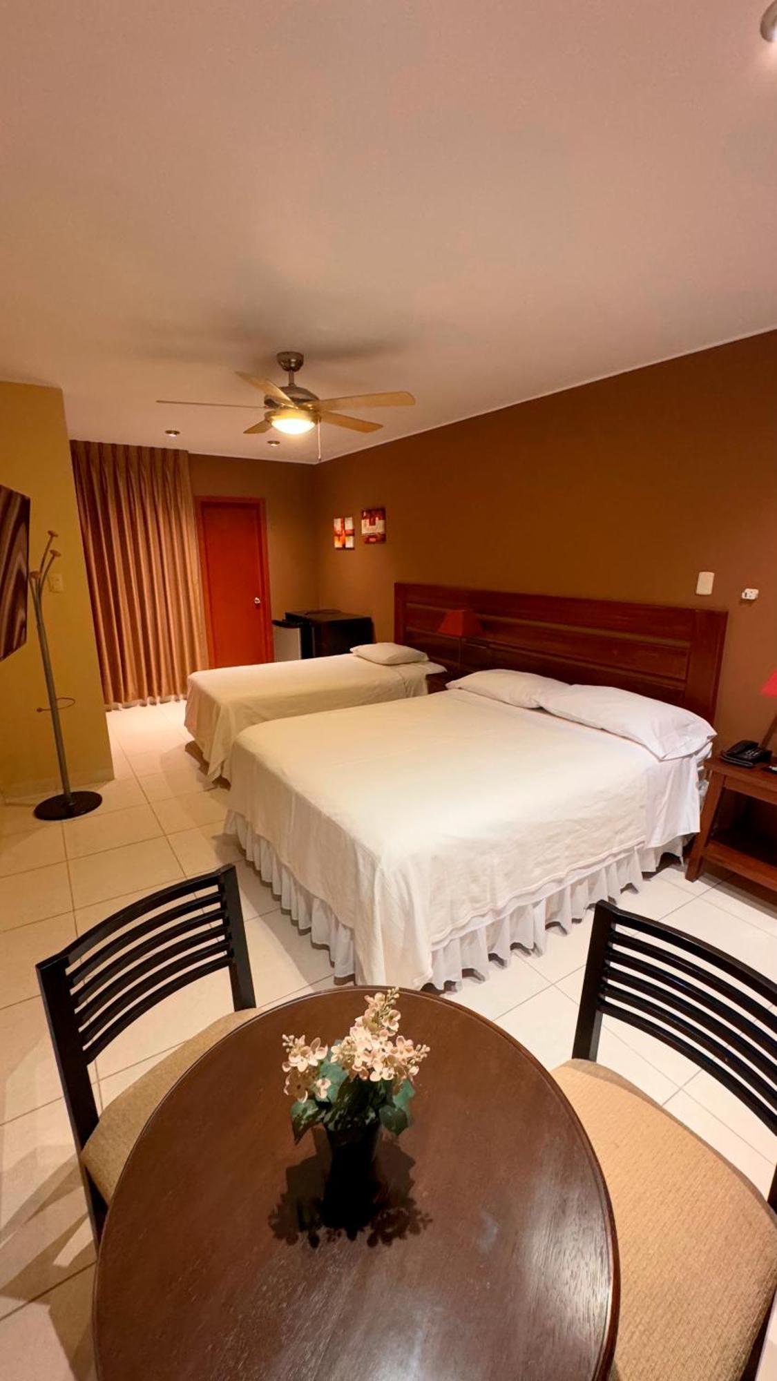 Apart Hotel El Canaveral Chincha Alta Buitenkant foto